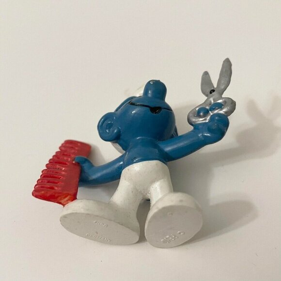 Vintage Smurfs Figure Barber Hair Stylist PEYO Comb Scissors PVC Toy - Picture 8 of 11
